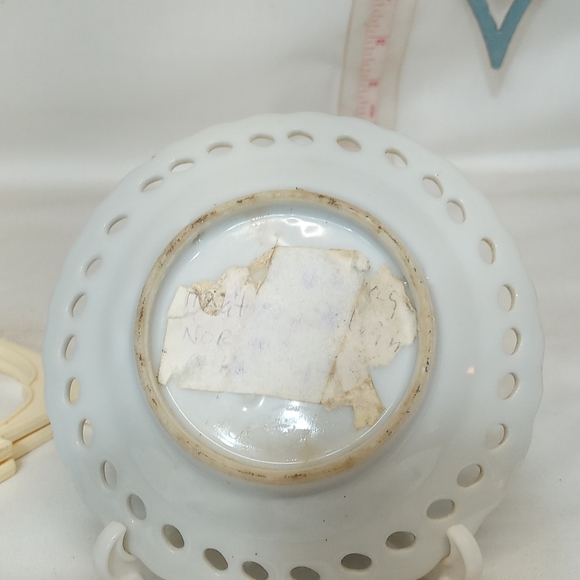 VINTAGE miniature saucer collection of 5 saucers. - Picture 6 of 11